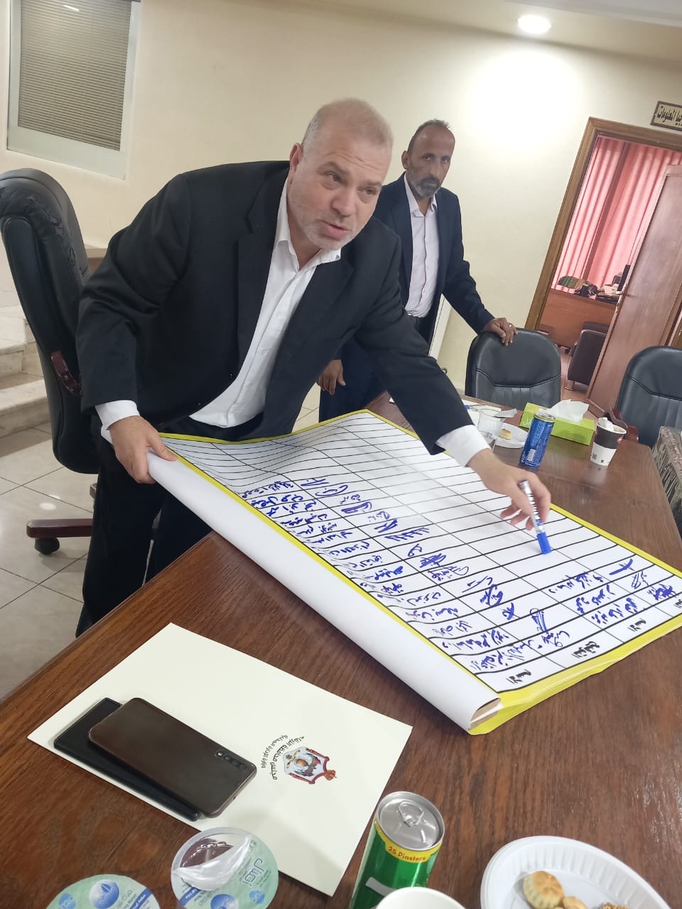 اعضاء مجلس محافظة الزرقاء يتعهدون بعدم التوسط لمطلقي الأعيرة النارية