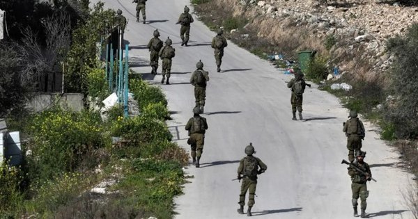 الاحتلال يقرر إغلاق الضفة وغزة