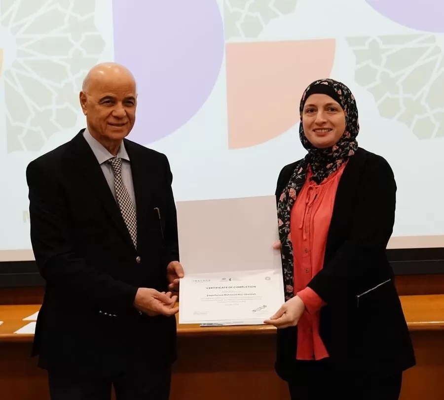 الاردنية البروفيسور ايمان ابوغربية تحقق انجازا وتنال جائزة افضل 2 من العلماء بالعالم