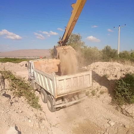 وادي الأردن تنفذ حملات صيانة وتنظيف لمجاري الاودية