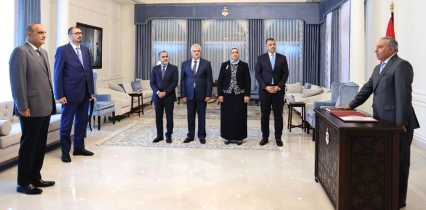 رئيس وأعضاء مجلس مفوَّضي سُلطة إقليم البترا يؤدُّون القسم