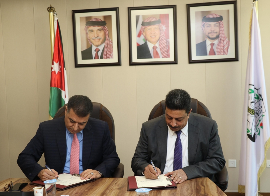 الزراعة والكهرباء الأردنية تجددان مذكرة التفاهم للتعامل مع تداخل الأشجار مع الشبكة الكهربائية