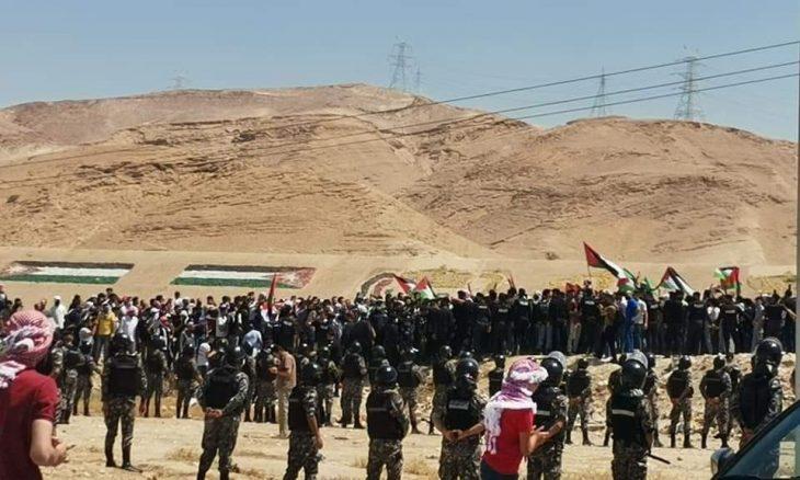 مسيرة ضخمة بالأردن تطالب بفتح الحدود مع فلسطين