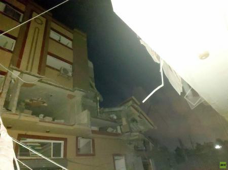 قوات الإحتلال تقصف منزل والد قائد القسام وتقتل أفرادا من عائلته