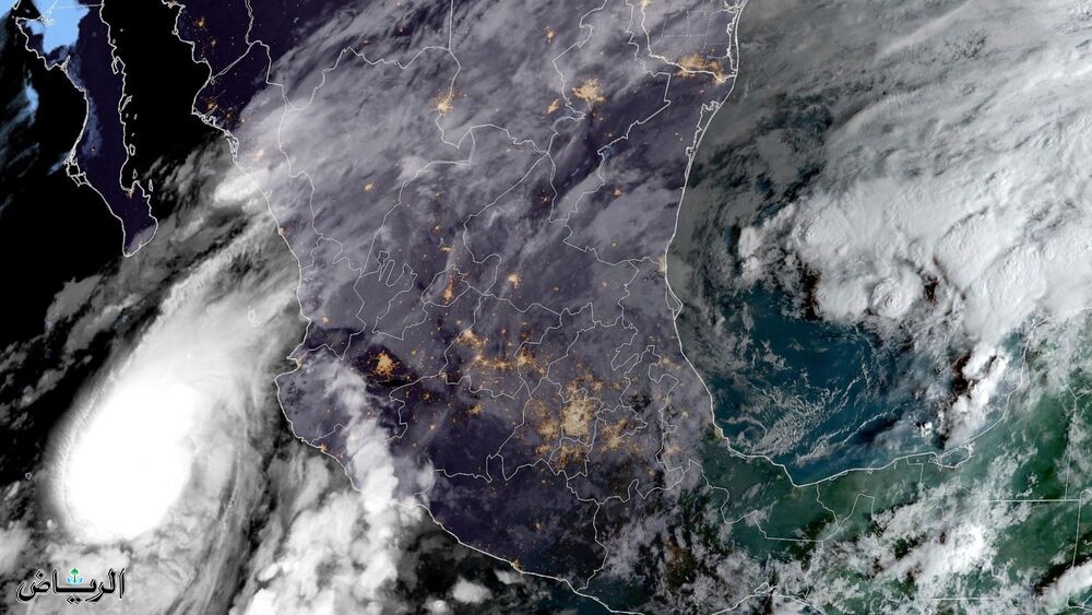 اعصار ليديا بدأ الاجتياح والمكسيك تتأهب