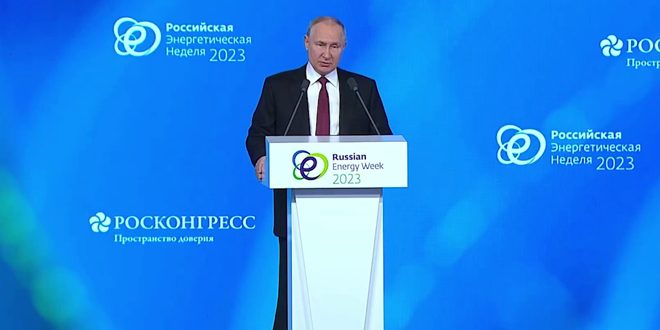 بوتين: إرسال واشنطن حاملات الطائرات إلى منطقة الشرق الأوسط يزيد التوتر فيها