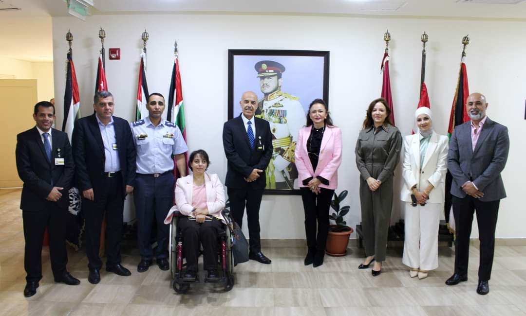 بحث التعاون بين الهيئة الهاشمية للمصابين العسكريين وشركة بوينج وأميديست الأردن...صور