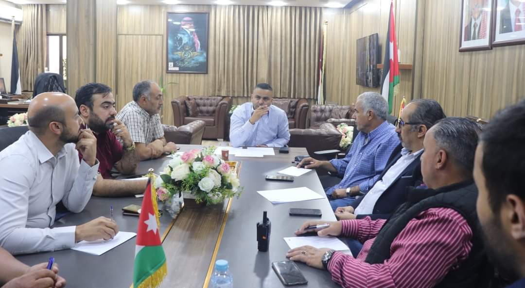 الفايز  يجتمع مع المسؤولين لإعداد خطة الطوارئ لفصل الشتاء في الجيزة ...صور