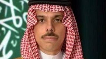 وزير الخارجية السعودية يبحث مع بوريل استمرار تصعيد العمليات العسكرية في غزة ومحيطها