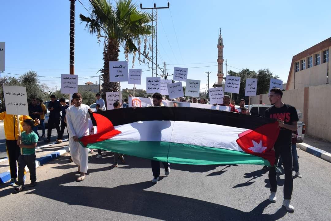 مسيرة جماهيرية ووقفة تضامنية مع غزة في ارض صقر فلسطين ورسالة من لواء بني كنانة للعالم اجمع...صور
