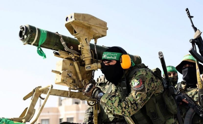 جيش الاحتلال يعترف بإصابة مروحية قبل قليل