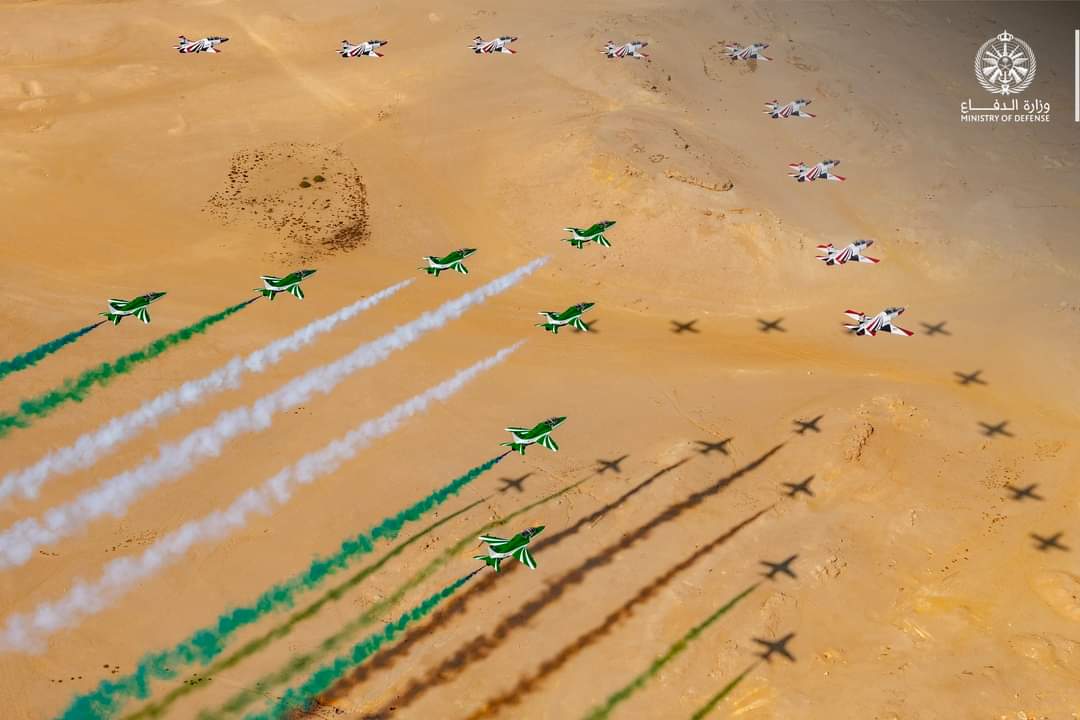 شاهد.. الصقور السعودية يقدّم عروضاً جوية في مصر...صور