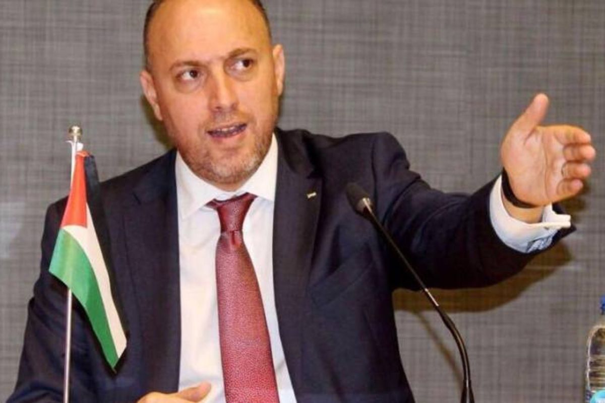 السفير الفلسطيني في لندن يشارك في مظاهرة حاشدة ضد العدوان الإسرائيلي