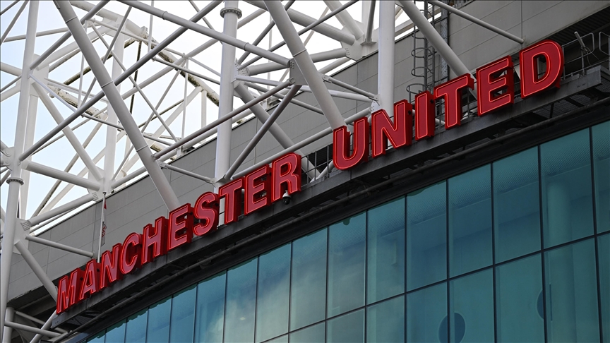 انسحاب القطري جاسم بن حمد من سباق شراء مانشستر يونايتد