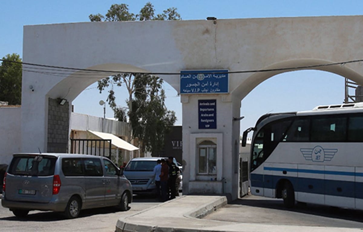 بعد مغادرة 1500 مسافر.. إغلاق جسر الملك الحسين من الطرف الأخر