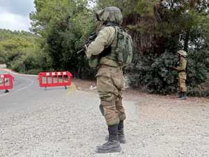 الجيش الإسرائيلي يعلن الحدود مع لبنان منطقة عسكرية مغلقة