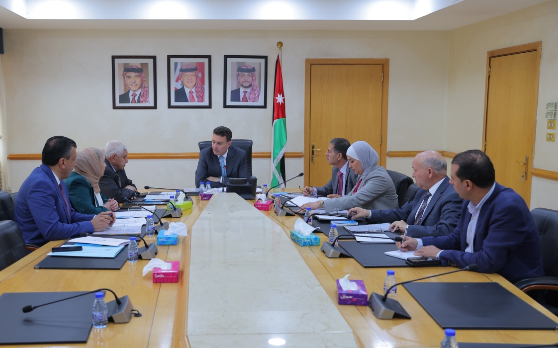 مكتب دائم النواب يقر اقتطاعات مالية من مخصصات النواب دعماً للأهل في غزة