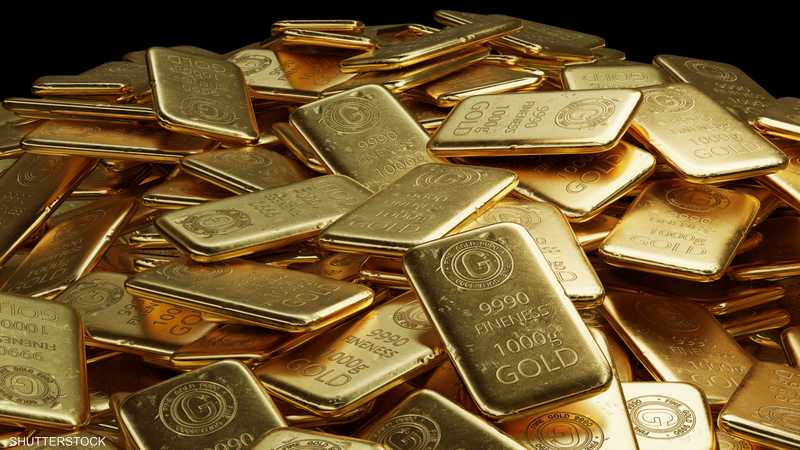 الذهب يتراجع عن أعلى مستوى في شهر مع تصاعد مخاوف المستثمرين