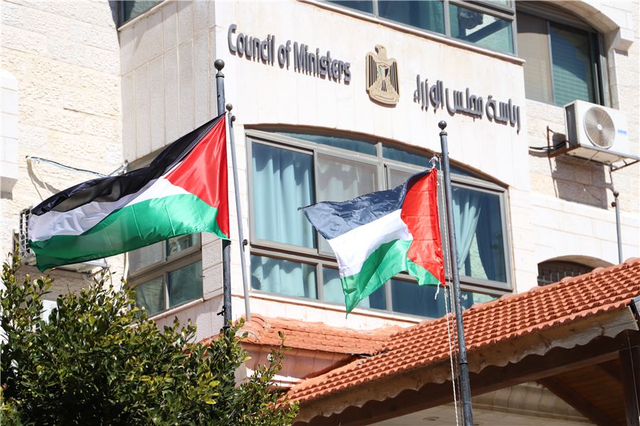 الحكومة الفلسطينية تطالب العالم بوقف حرب الإبادة والتطهير العرقي في غزة