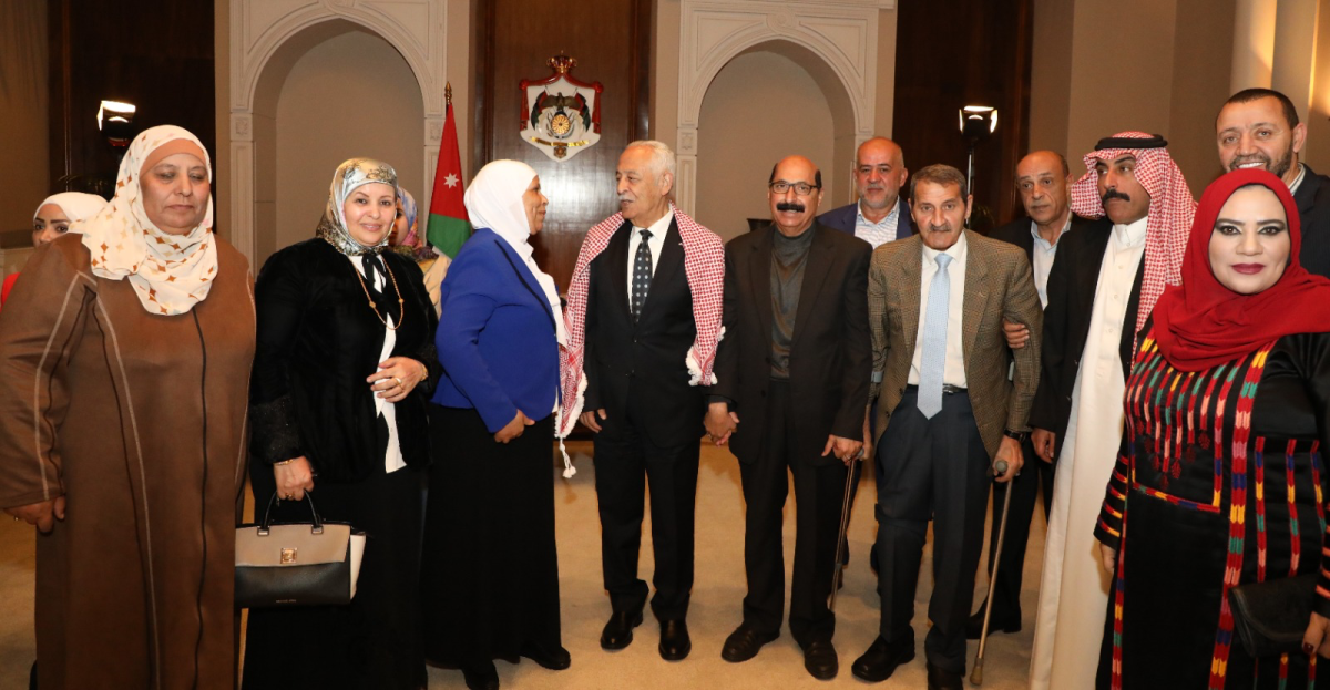 العيسوي يلتقي عددًا من النواب الحاليين والسابقين