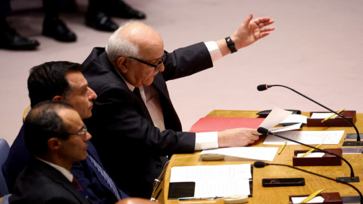 المندوب الفلسطيني لدى الأمم المتحدة: لا يمكن لبايدن الاستمرار بدعم إسرائيل