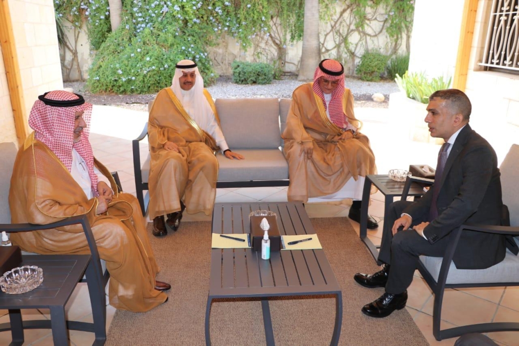الأمير راشد الحسن يستقبل مستشار خادم الحرمين الشريفين