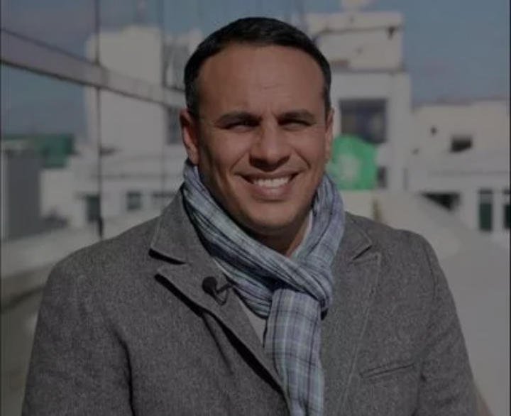 الصحفي التونسي بونني يستقيل من BBC البريطانية مبينًا :   لانحيازها الكامل للاحتلال