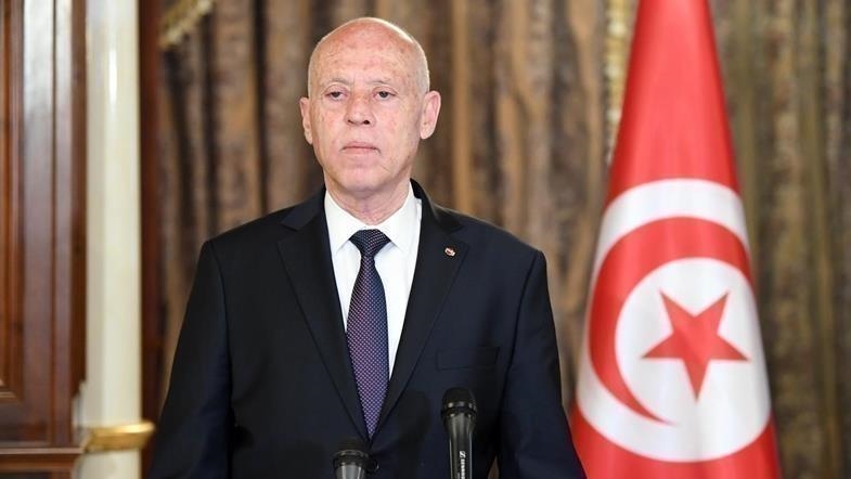 الرئيس التونسي ينهي مهام وزير الاقتصاد والتخطيط