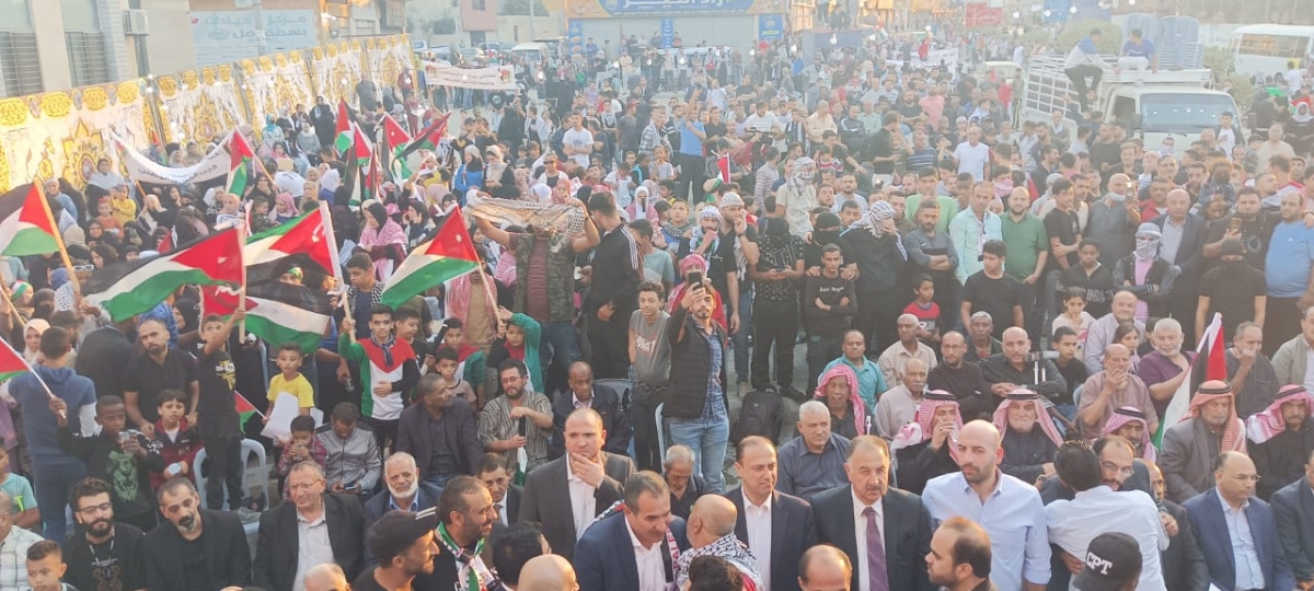 الالاف يشاركون بوقفة الميثاق الوطني في البقعة_صور