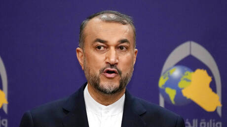 وزير الخارجية الإيراني: المنطقة باتت بمثابة برميل بارود قد يتفجر في أي لحظة