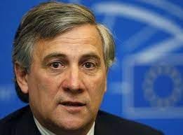 إيطاليا وتونس توقعان على مذكرة بشأن الهجرة النظامية