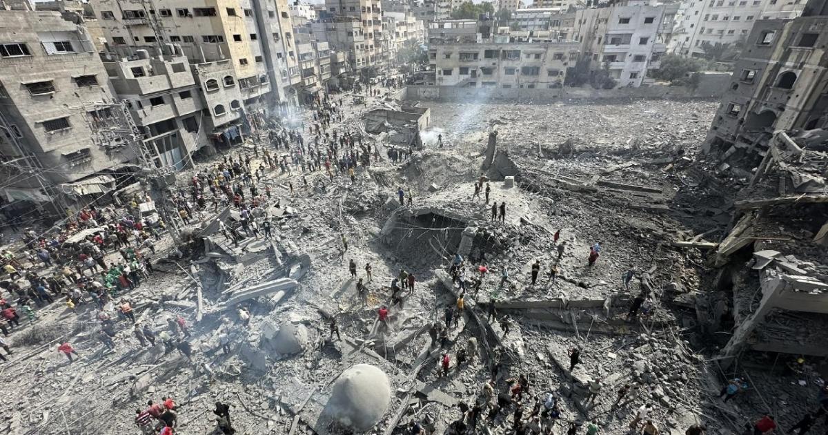 العدوان الإسرائيلي على غزة يتواصل لليوم 15 وارتقاء أكثر من 4000 شهيد