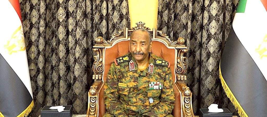 البرهان يصدر قرارا بإحالة اللواء تقني محمد علوي كوكو للتقاعد