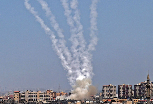 خمسة شهداء جراء قصف طائرات الاحتلال منزلين شمال غزة