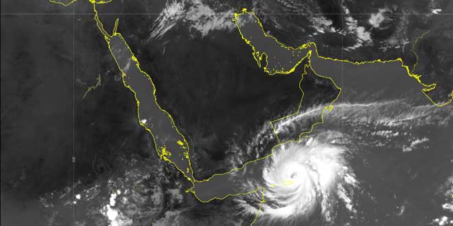 سلطنة عمان تستعد لمواجهة إعصار (تيج) الذي يقترب من سواحلها