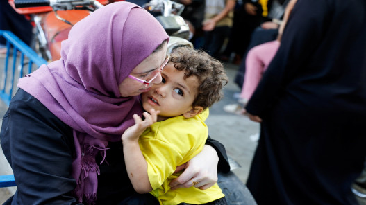 ليلة مرعبة في غزة مع استمرار قصف الاحتلال الإسرائيلي المنازل على ساكنيها