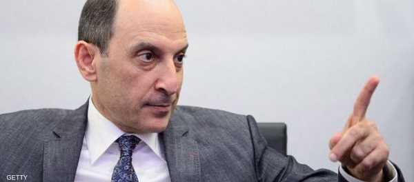 الرئيس التنفيذي للخطوط الجوية القطرية يتنحى عن منصبه