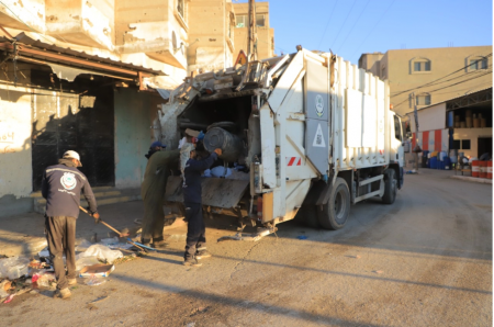 بلدية غزة تحذر من تداعيات تكدس آلاف أطنان النفايات