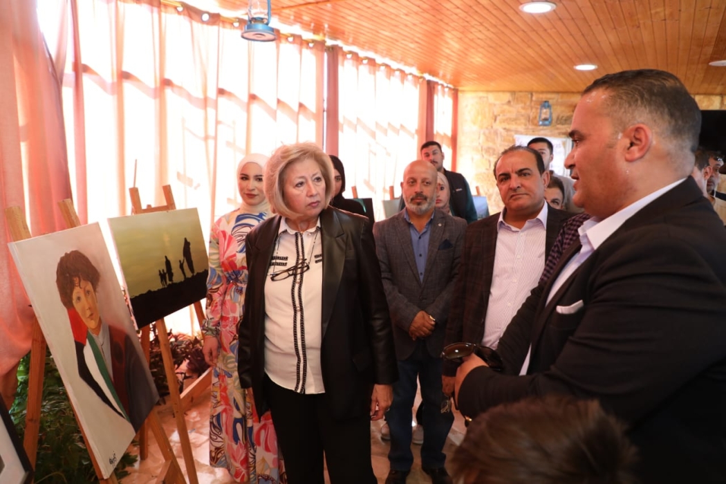 وزيرة الثقافة تفتتح معرض نصرة غزة