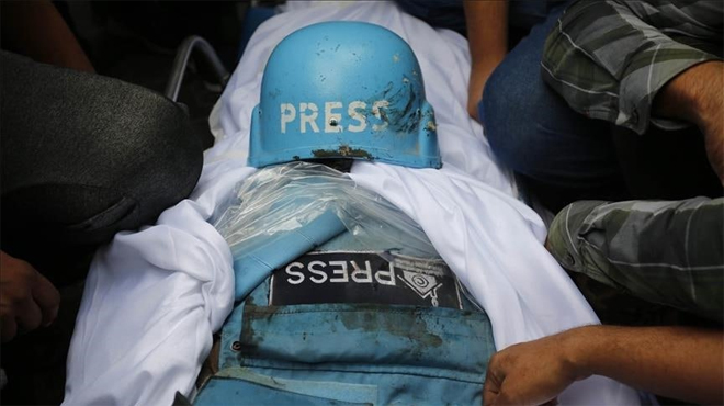 صحفيو غزة: نلملم شظايا حزننا ونكمل الرسالة