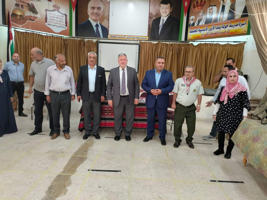 مدير التربية والتعليم للواء الكورة يرعى اختتام دورة الكشافة والمرشدات...صور
