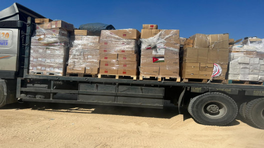 عاجل : بتوجيهات ملكية.. شاحنات من القمح والمساعدات إلى أهالي الضفة الغربية
