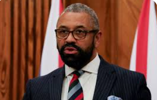 وزير الخارجية البريطاني: نعمل بشكل مكثف للتوصل إلى هدنة إنسانية في غزة