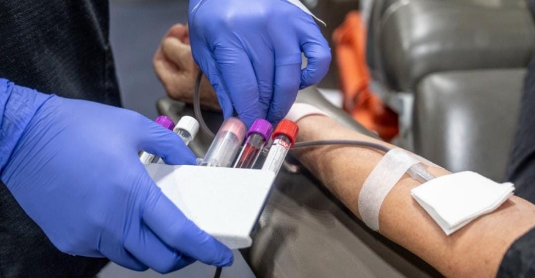 التبرع بالدم واجب أخلاقي و إنساني