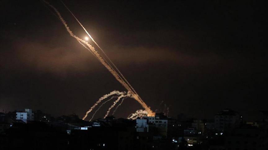 القسام توجه ضربة صاروخية ضخمة لتل أبـيب