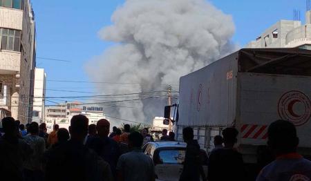 الاحتلال يقصف محيط مستشفى القدس