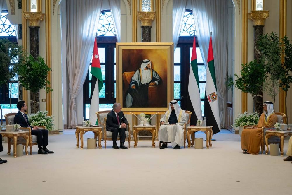 الملك يشكر الرئيس الإماراتي على دعمه المتواصل للأردن