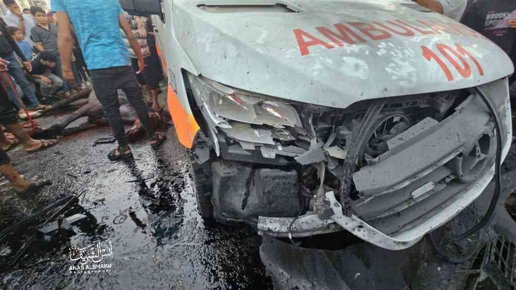 الاحتلال يستهدف محيط مستشفيي القدس والإندونيسي