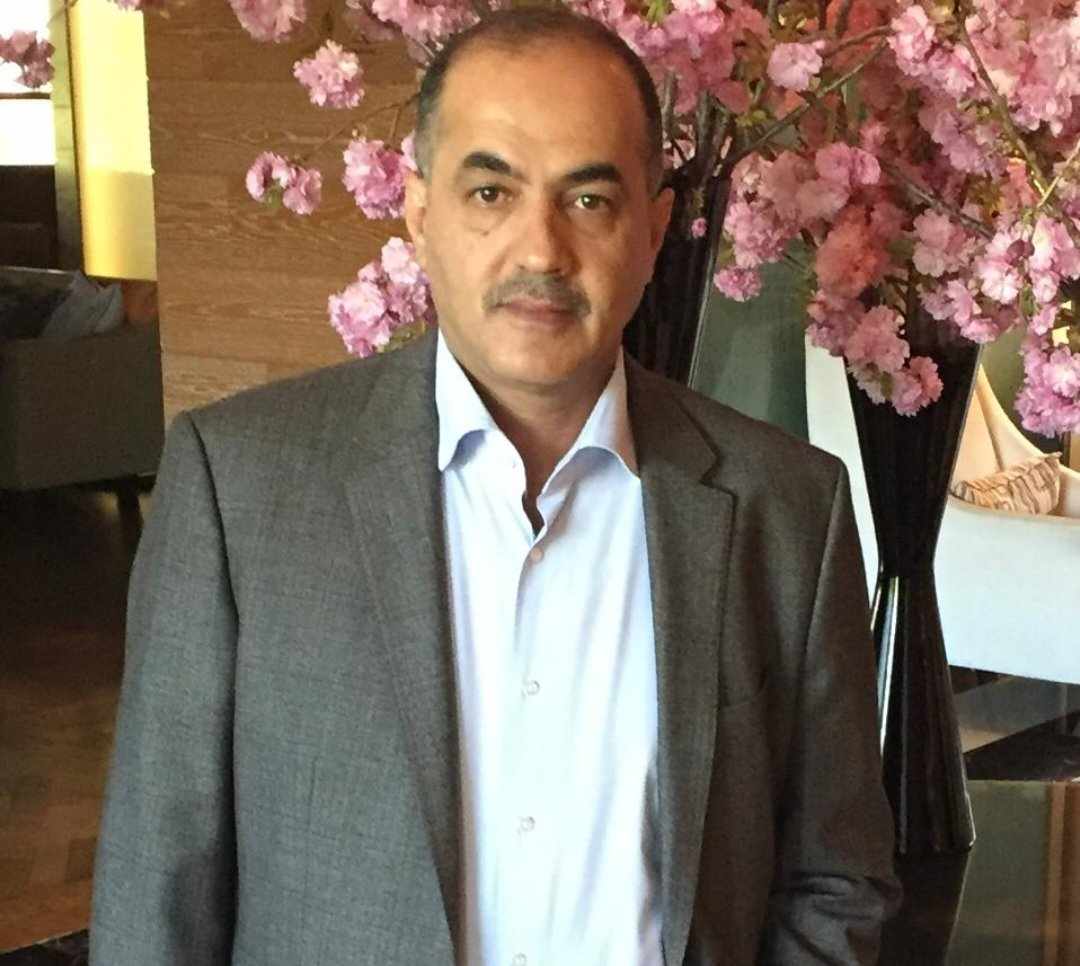 العميد الركن السابق امجد بادي عواد:  جلالة الملك عميد الدبلوماسية الاردنية والعربية حذر دائما بان السلام وحل الدولتين و الوسطية هو الحل الوحيد لانهاء الصراع في المنطقة وعدم جر المنطقة لويلات لا يحمد عقباها