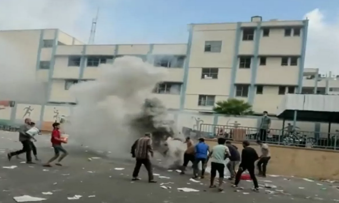 الاحتلال يقصف مدرسة تؤوي آلاف النازحين في جباليا ومواقع متفرقة بغزة